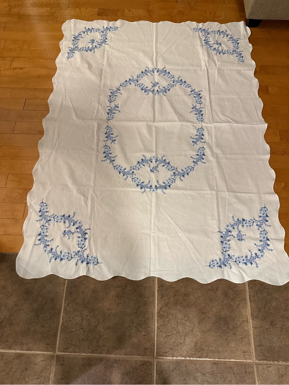 Vintage Embroidered Blue Floral White Tablecloth - Classic Home Dining